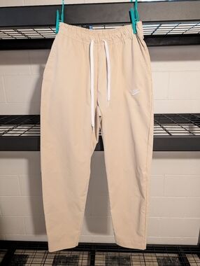 Nike Beige Jogger/Chino